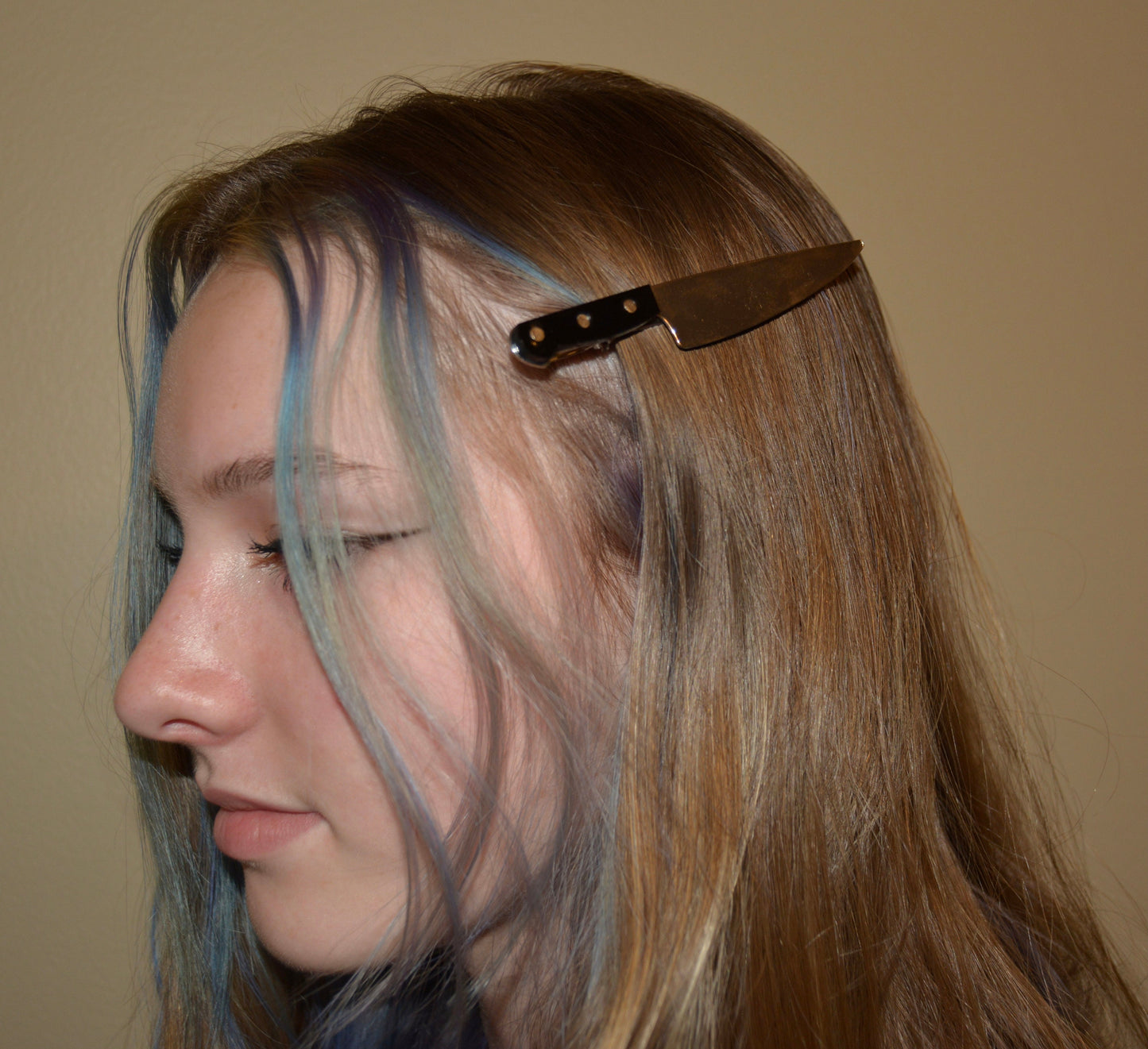 Knife barrette, dagger hair clip, alternative, goth, halloween costume, alligator clip, cosplay, trendy, black and silver