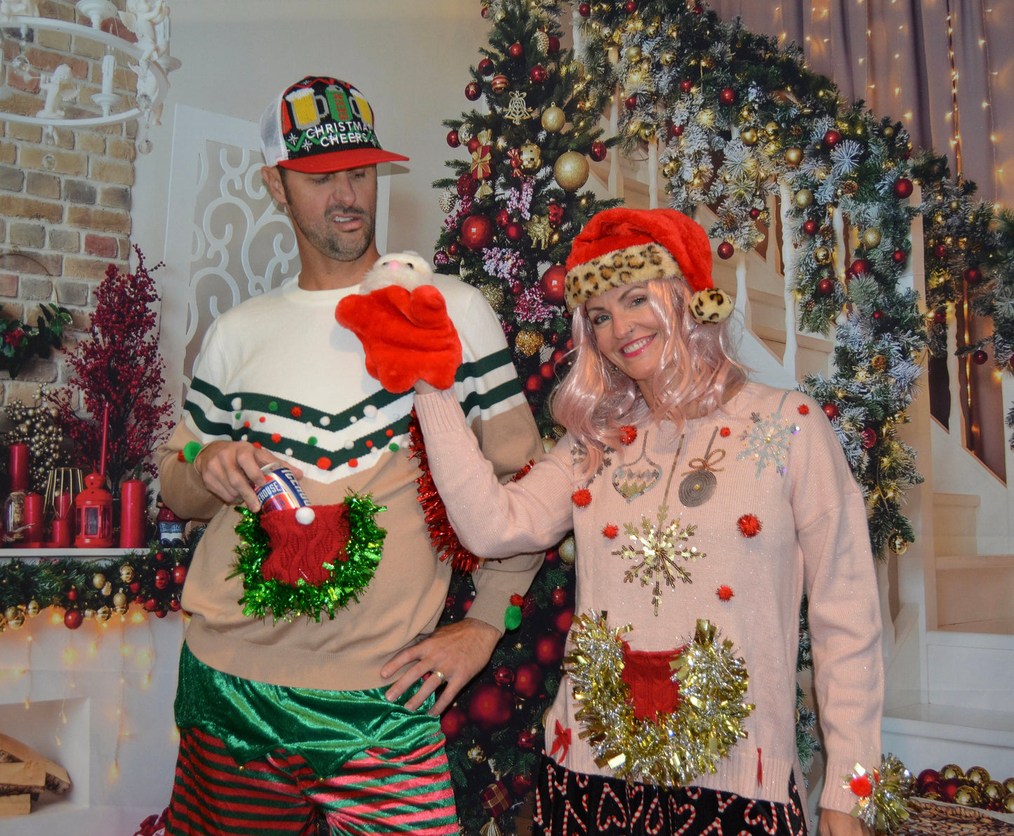 M/L Ugly Christmas Sweater, liquor pocket, hand puppet, flask holder, Party Sweater, men's, alcohol, beer holder, contest winner