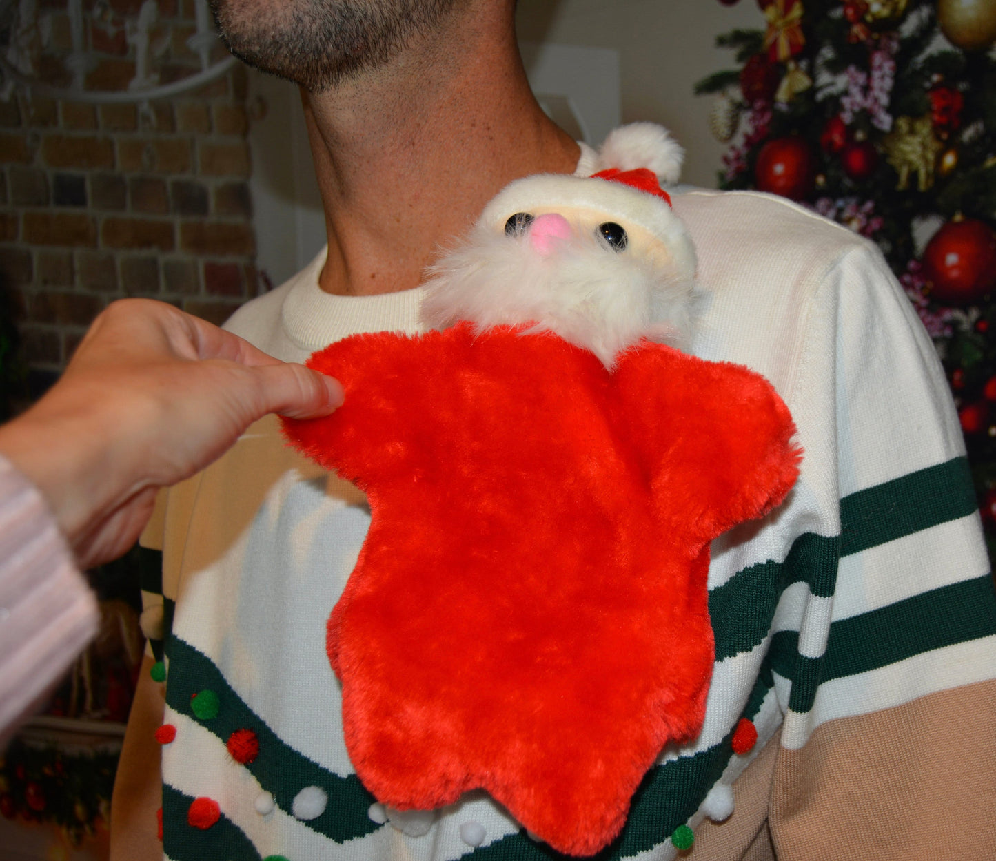 M/L Ugly Christmas Sweater, liquor pocket, hand puppet, flask holder, Party Sweater, men's, alcohol, beer holder, contest winner